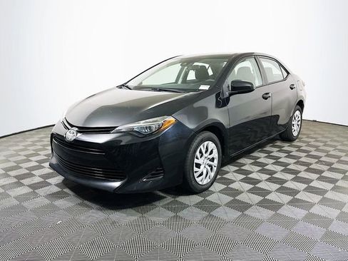 Used 2019 Toyota Corolla LE image 4
