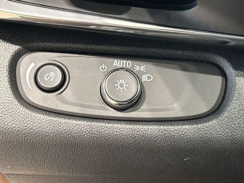 New 2026 Buick Envista Preferred image 17