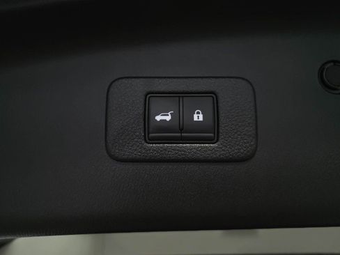 Used 2023 Nissan Armada Platinum AWD/4WD image 45