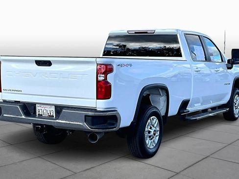 Used 2024 Chevrolet Silverado 2500 LT image 13