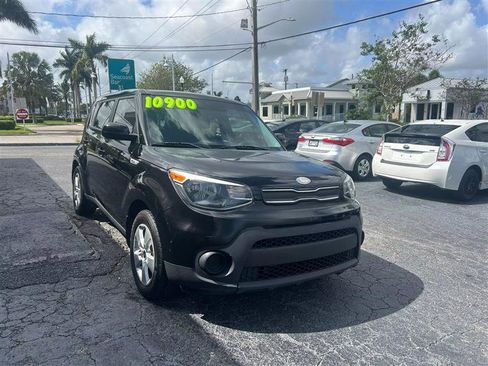 Used 2019 Kia Soul Base 6A image 6