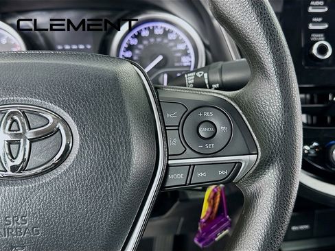 Used 2022 Toyota Camry LE image 16