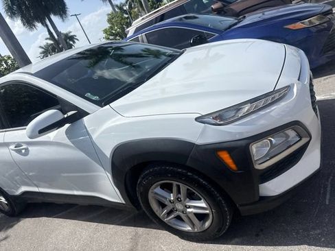 Used 2020 Hyundai Kona SE FWD image 4