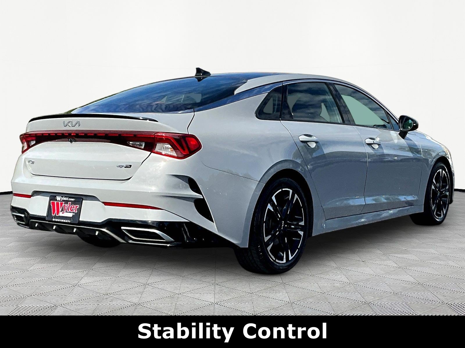 Used 2022 Kia K5 GT-Line w/ GT-Line Awd Premium Package image 6