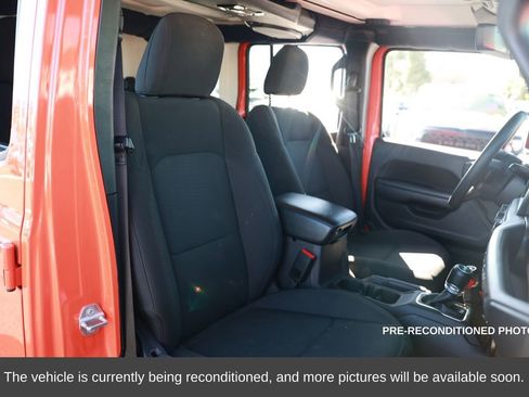 Used 2023 Jeep Wrangler Unlimited w/ 8.4" Radio Group image 15