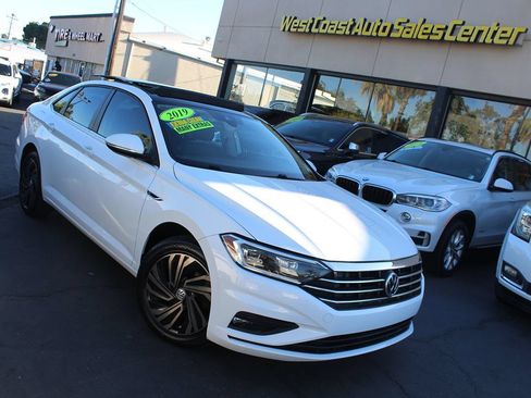 Used 2019 Volkswagen Jetta SEL Premium FWD image 36