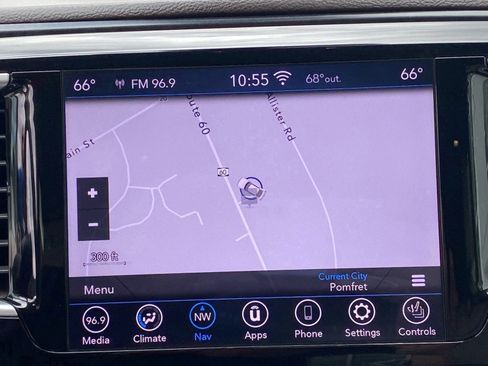 Used 2020 Chrysler Pacifica Touring-L w/ Advanced Safetytec Group FWD image 14