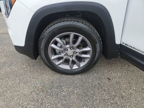 Used 2024 GMC Terrain SLT w/ LPO, Floor Liner Package AWD/4WD image 26