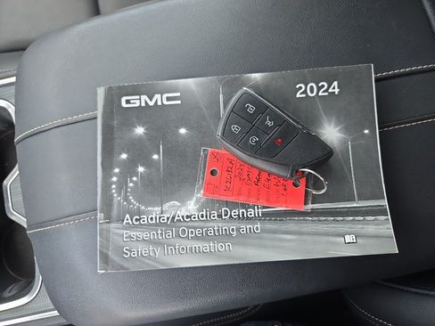 Used 2024 GMC Acadia Elevation w/ Black Edition FWD image 25
