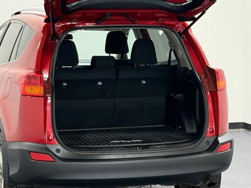 Used 2013 Toyota RAV4 XLE AWD/4WD image 12