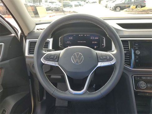 Certified 2023 Volkswagen Atlas SE w/ Panoramic Sunroof Package image 26