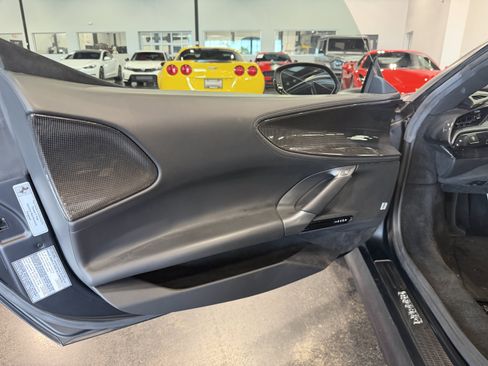 Used 2022 Ferrari SF90 Stradale AWD/4WD image 11