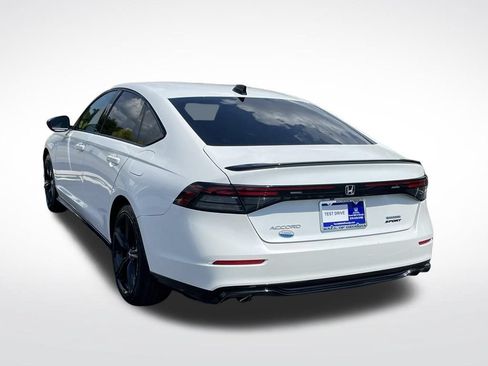 Used 2023 Honda Accord Sport image 4