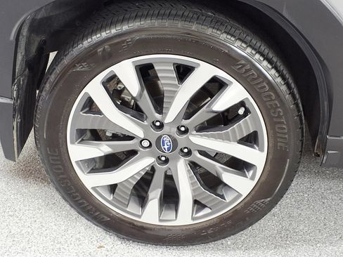 Used 2025 Subaru Forester Touring AWD/4WD image 5