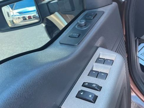 Used 2011 Ford F250 Lariat w/ Lariat Interior Pkg AWD/4WD image 13