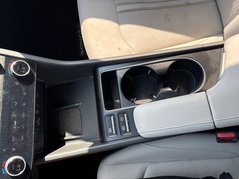 Certified 2025 Hyundai Sonata SEL FWD image 12