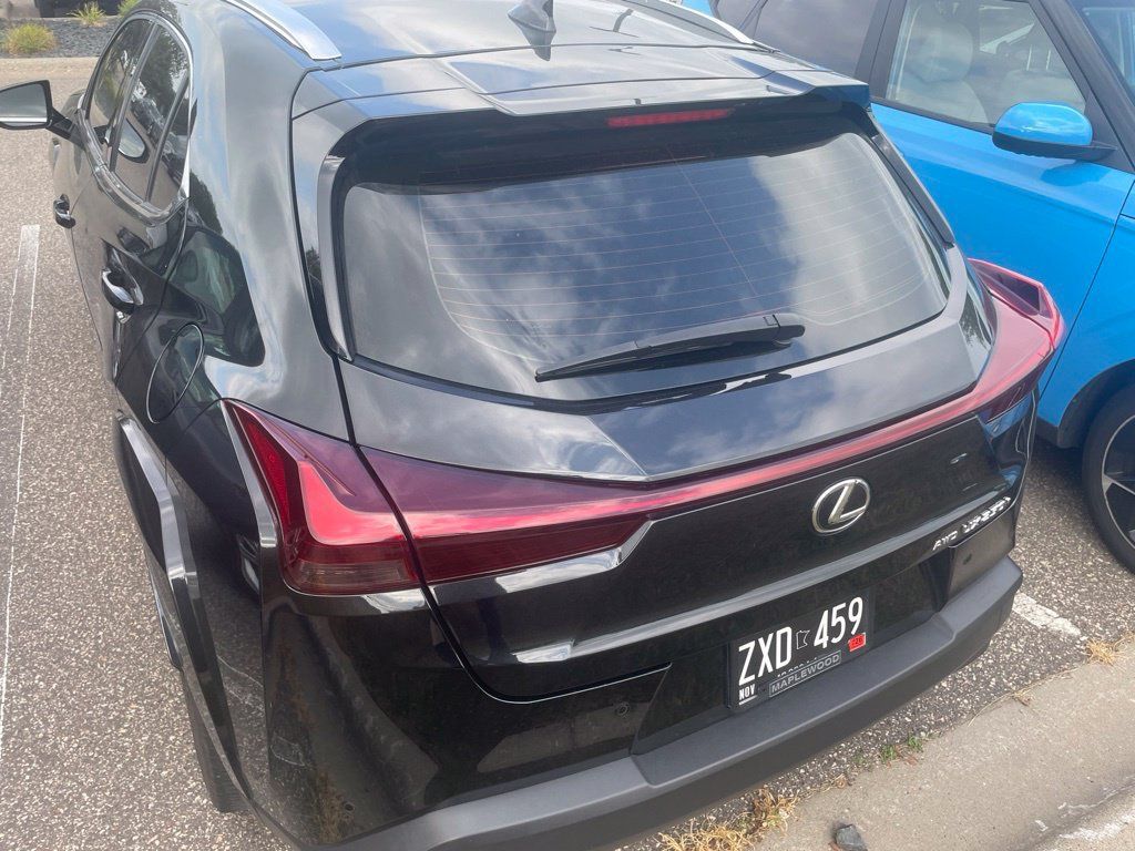 Used 2024 Lexus UX 250h AWD w/ Premium Package image 23