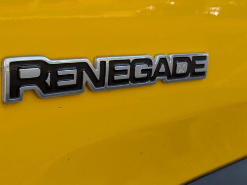 Used 2017 Jeep Renegade Sport w/ Power & Air Group AWD/4WD image 11