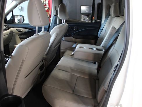 Used 2018 Honda Ridgeline RTL-E image 9