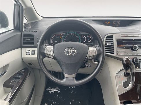 Used 2009 Toyota Venza image 12