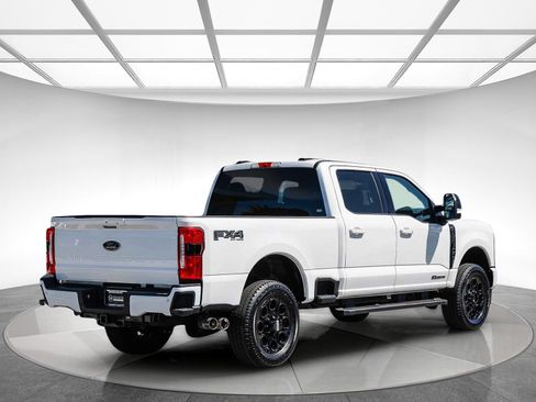 Used 2025 Ford F350 Lariat w/ Black Appearance Package AWD/4WD image 4
