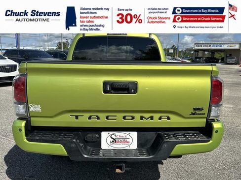 Used 2023 Toyota Tacoma TRD Off-Road w/ Technology Package AWD/4WD image 4