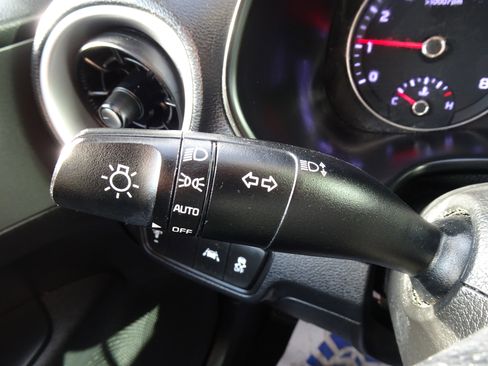 Used 2021 Kia Forte FE image 24