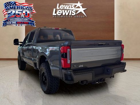 Used 2024 Ford F250 Platinum w/ FX4 Off-Road Package AWD/4WD image 4