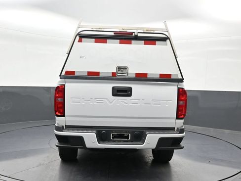 Used 2022 Chevrolet Colorado LT w/ Safety Package RWD image 4