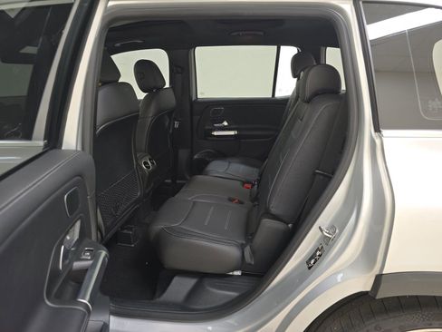 Used 2023 Mercedes-Benz GLB 35 AMG 4MATIC image 12