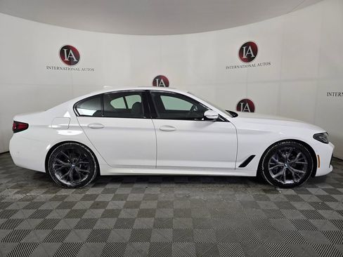 Used 2022 BMW 530i xDrive w/ M Sport Package image 2