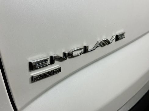 Used 2023 Buick Enclave Essence w/ Experience Buick Package image 7