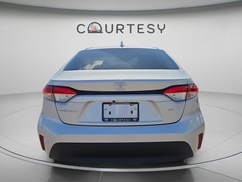 Certified 2024 Toyota Corolla LE FWD image 4
