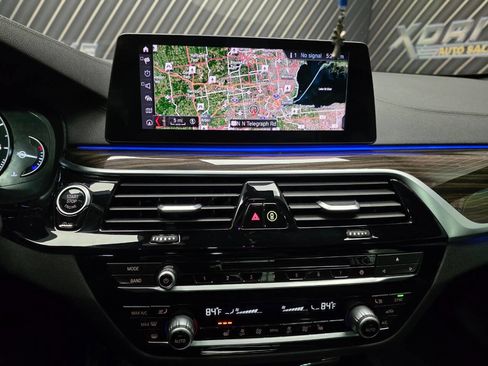 Used 2019 BMW M550i xDrive image 25