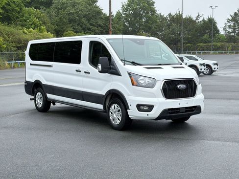 Used 2024 Ford Transit 350 XLT RWD image 7
