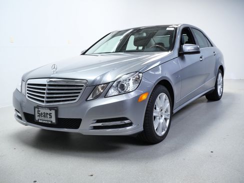 Used 2012 Mercedes-Benz E 350 4MATIC Sedan image 11