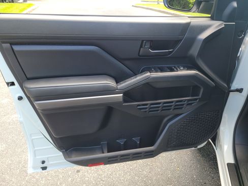 Certified 2025 Toyota Tacoma SR5 RWD image 17