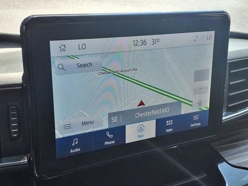 Used 2022 Ford Explorer Limited image 8