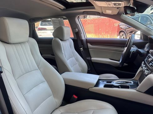 Used 2018 Honda Accord EX-L image 25