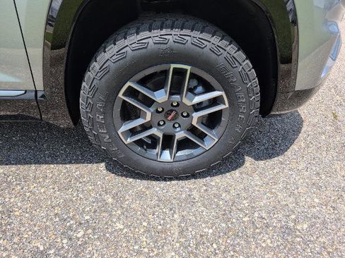 New 2026 GMC Terrain AT4 w/ Convenience Package III image 9