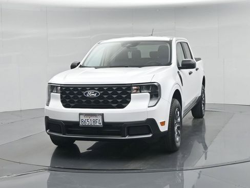 Certified 2025 Ford Maverick XLT w/ 4K Tow Package AWD/4WD image 56