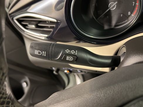 Used 2021 Buick Encore GX Essence w/ Advanced Technology Package image 21