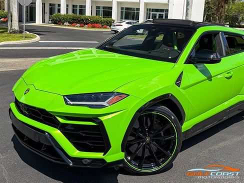 Used 2021 Lamborghini Urus AWD/4WD image 9