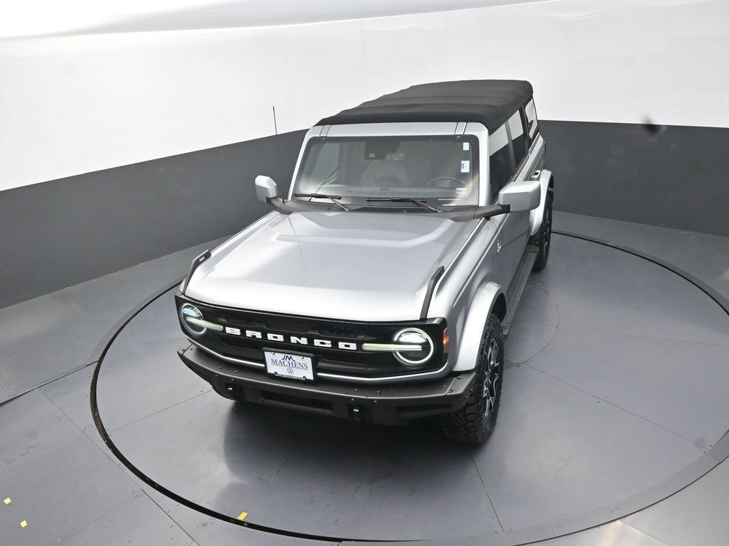 Used 2021 Ford Bronco Outer Banks AWD/4WD image 15