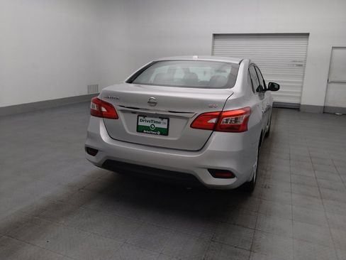 Used 2019 Nissan Sentra SV FWD image 7