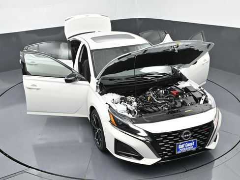 New 2025 Nissan Altima 2.5 SR w/ SR Premium Package image 40