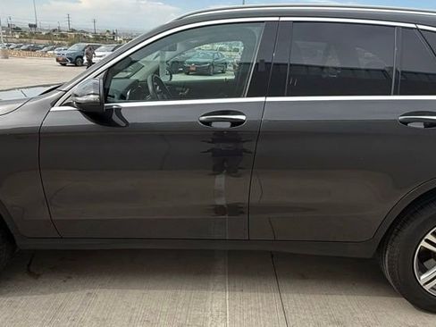 Used 2022 Mercedes-Benz GLC 300 4MATIC image 6