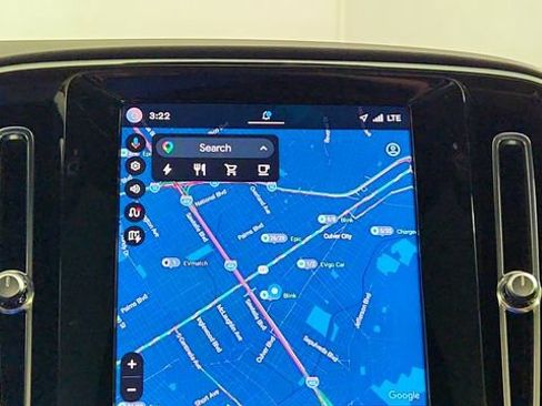 Certified 2023 Volvo C40 P8 Recharge Ultimate AWD/4WD image 18