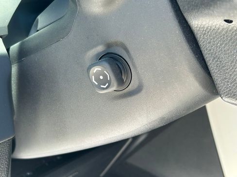 Used 2023 Toyota Sequoia Platinum RWD image 36