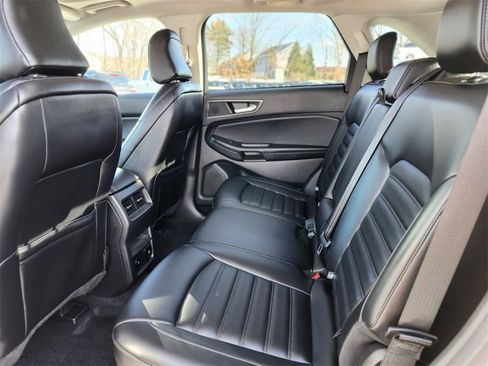 Certified 2022 Ford Edge SEL w/ Convenience Package image 16